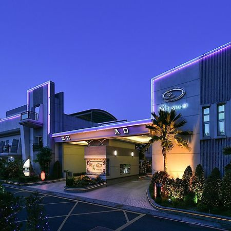 Hwu Meei Motel Ταϊνάν Εξωτερικό φωτογραφία